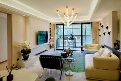 4 Bed Apartment with En Suite at 2026-410 4 Bed - 4