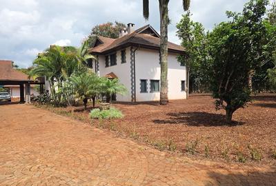 5 Bed Villa with En Suite in Gigiri - 2