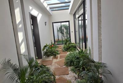 5 Bed Townhouse with En Suite at Lavington Green - 3