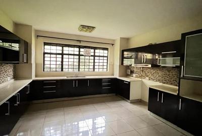 4 Bed Villa with En Suite at Kiambu Road - 4