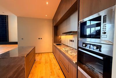 4 Bed Townhouse with En Suite in Runda - 2