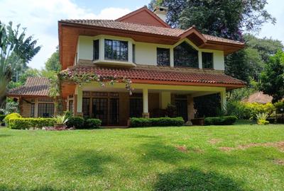 5 Bed Townhouse with En Suite in Rosslyn
