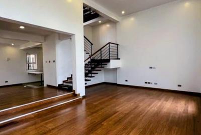 4 Bed Townhouse with En Suite in Lavington - 4