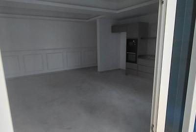 Serviced 2 Bed Apartment with Swimming Pool at Customs - 4