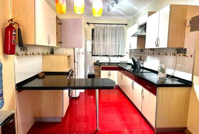 Serviced 2 Bed Apartment with En Suite at Church Road - 4