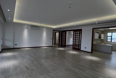 4 Bed Apartment with En Suite in Westlands Area - 2