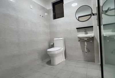 1 Bed Apartment with Gym in Kilimani - 4