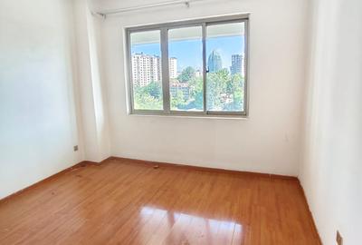 1 Bed Apartment with Swimming Pool in Kileleshwa - 3
