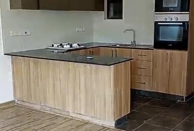 2 Bed Apartment with En Suite in Kilimani - 2