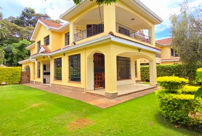 4 Bed Townhouse with En Suite at Convent Drive - 4