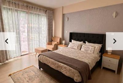 5 Bed Apartment with En Suite in Parklands - 3