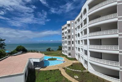 2 Bed Apartment with En Suite at Baobab - 2