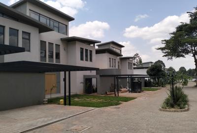 4 Bed Townhouse with En Suite in Runda
