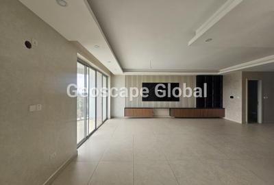 4 Bed Apartment with En Suite in Spring Valley - 3