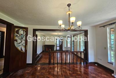 5 Bed House with En Suite in Runda - 2