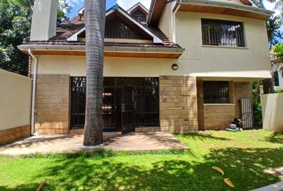 5 Bed Townhouse with En Suite at Lavington Green