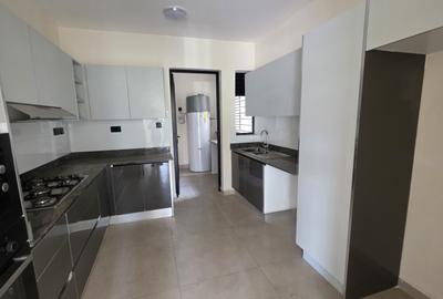 3 Bed Apartment with En Suite in General Mathenge - 2