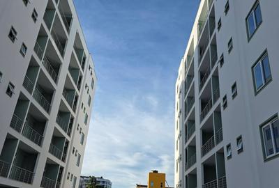 2 Bed Apartment with En Suite at Links Road