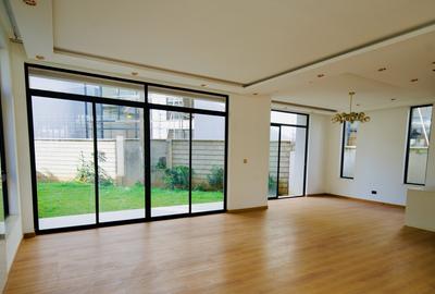 5 Bed Villa with En Suite at 2026-386 5 Bed - 2