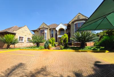 5 Bed House with Swimming Pool in Runda - 2