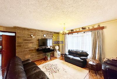 4 Bed Apartment in Riverside - 2
