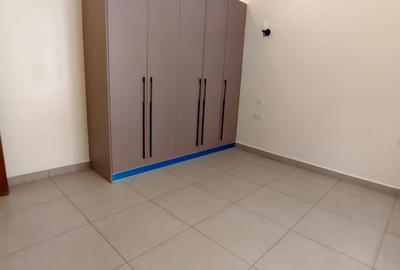 4 Bed Apartment with En Suite in Kilimani - 4