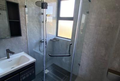 1 Bed Apartment with Gym in Kilimani - 3