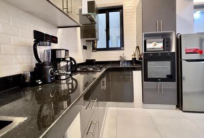 Serviced 3 Bed Apartment with En Suite at Moyne Drive - 4