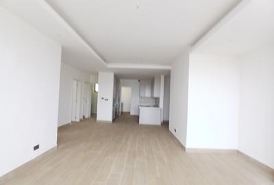 3 Bed Apartment with En Suite at Riverside Drive - 4