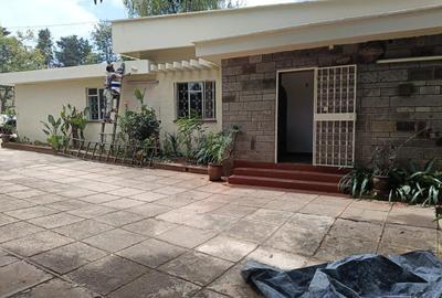 Commercial Property with Service Charge Included in Lavington - 4
