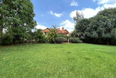 4 Bed House with En Suite in Runda - 2