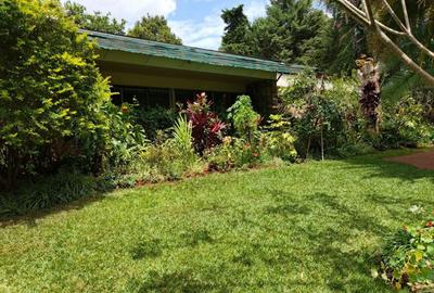 3 Bed House with En Suite in Lavington - 4
