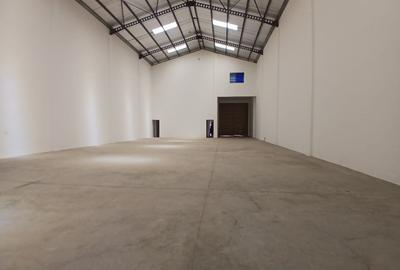 5,000 ft² Warehouse with Fibre Internet in Syokimau