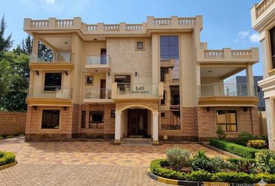 5 Bed Townhouse with En Suite in Lavington