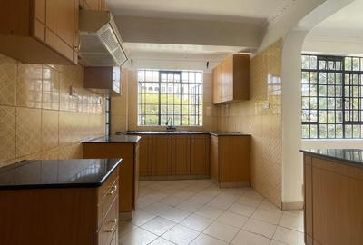 3 Bed Apartment with Staff Quarters in Kileleshwa - 3