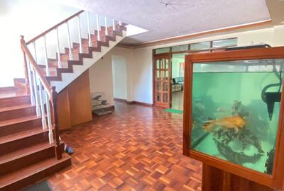 6 Bed House with En Suite in Karen - 4