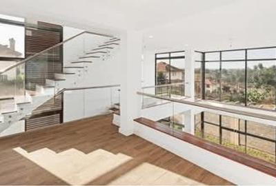 4 Bed Townhouse with En Suite in Loresho - 2