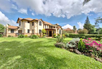5 Bed Townhouse with En Suite at Runda Evergreen.