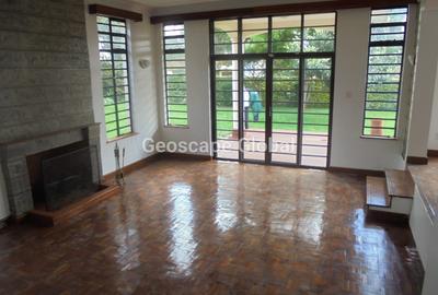 5 Bed House with En Suite in Nyari - 3