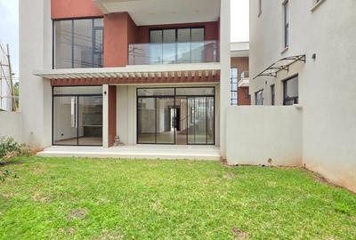 5 Bed Townhouse with En Suite at Lavington Green - 3
