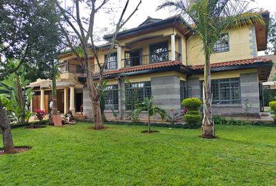 5 Bed House with En Suite in Runda