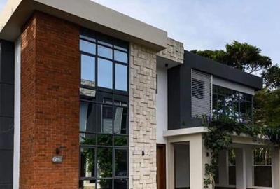 5 Bed Villa with En Suite in Nyali Area - 3