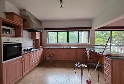 2 Bed Townhouse with En Suite at Nyari Central