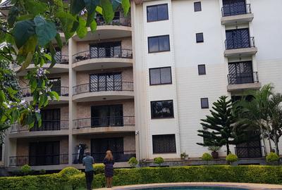 3 Bed Apartment with En Suite at Othaya Road - 4