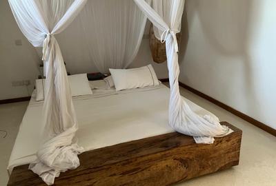 3 Bed Villa with Swimming Pool in Watamu - 2