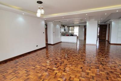 3 Bed Apartment with En Suite at Othaya Road - 4