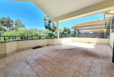 4 Bed Townhouse with En Suite at Spring Valley - 2
