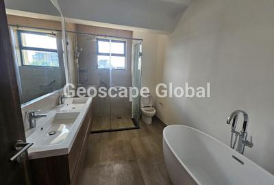 4 Bed Apartment with En Suite in Rosslyn - 3