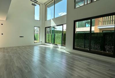 5 Bed Villa with En Suite in Lavington - 2