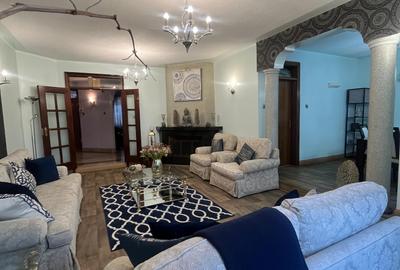 5 Bed Townhouse with En Suite in Riverside - 2